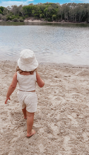Vacay Cropped Singlet